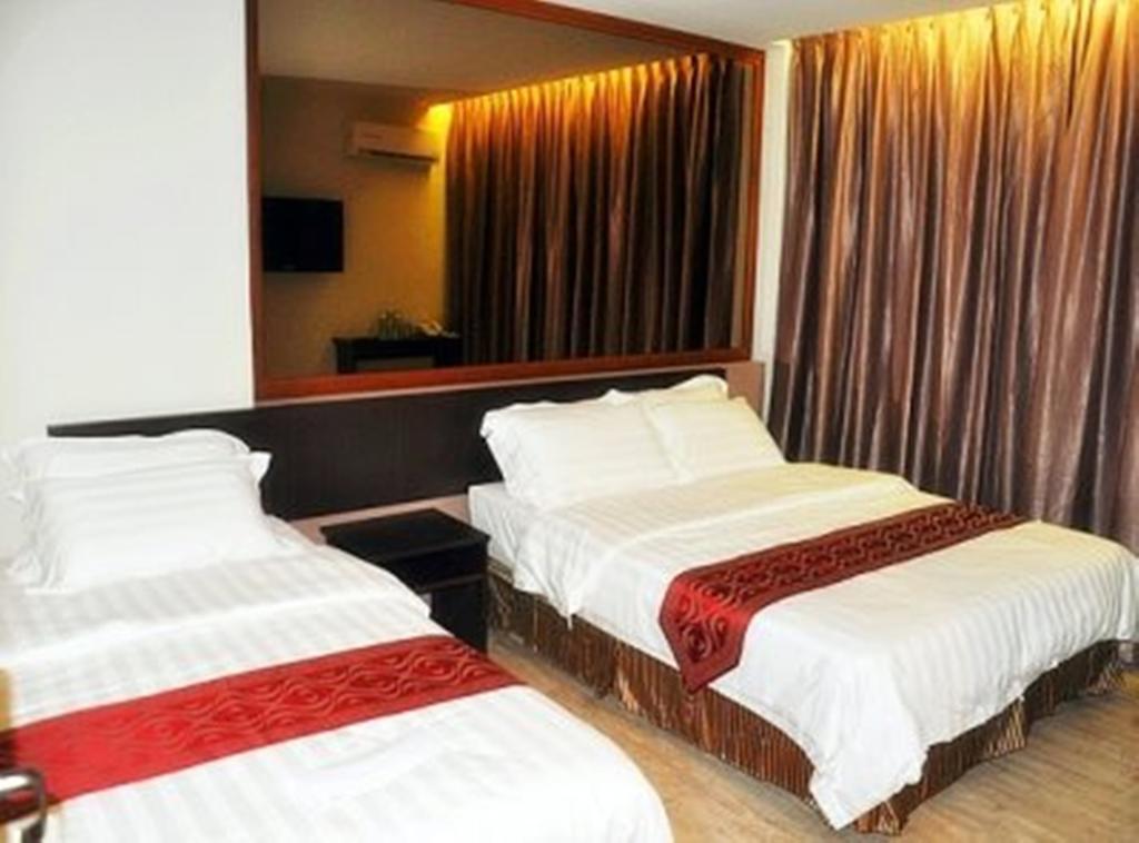 Goldenhill Hotel Kota Kinabalu Quarto foto